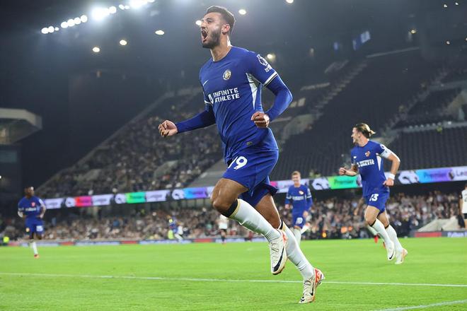 切尔西客战卡拉巴赫：若昂-佩德罗、乔治、吉滕斯首发